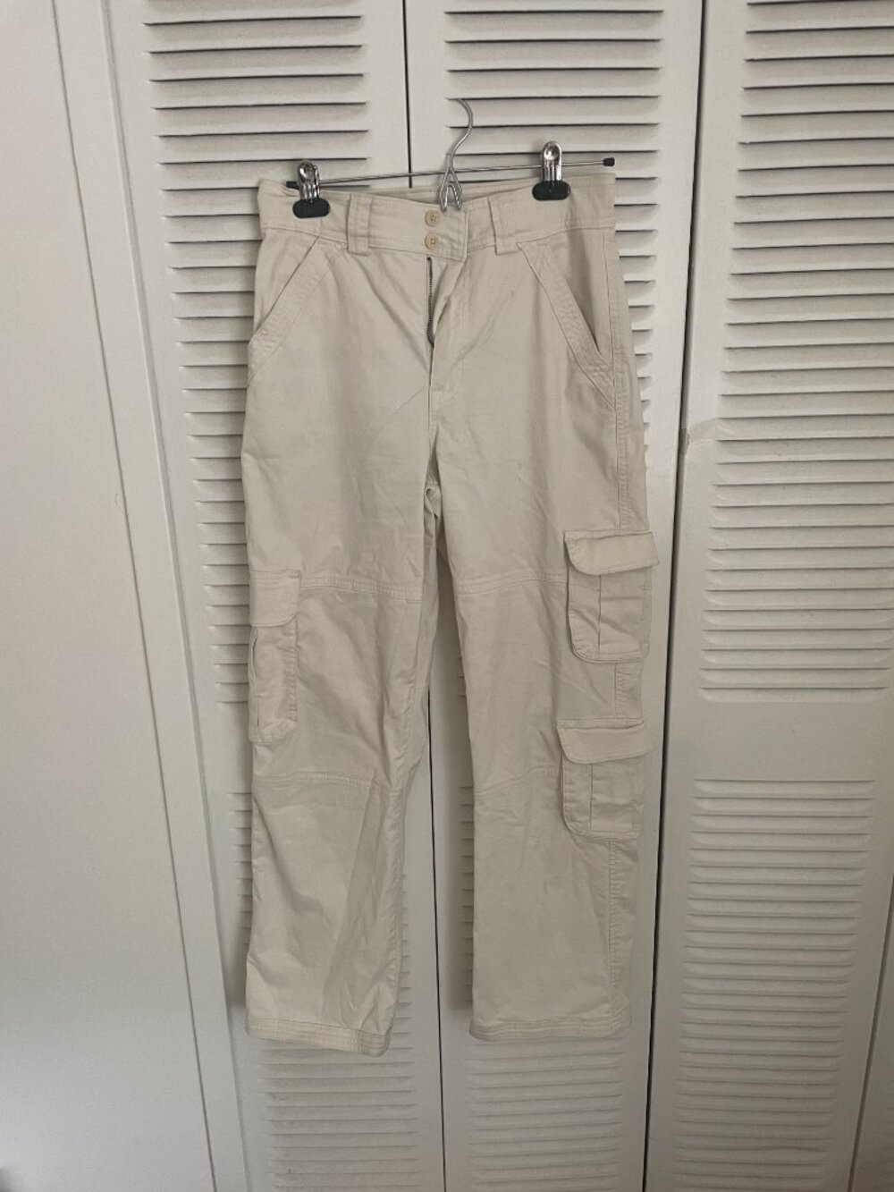 Abercrombie & Fitch Curve Love Relaxed Cargo Pant - Size 2/26, White/Cream - Picture 7 of 10